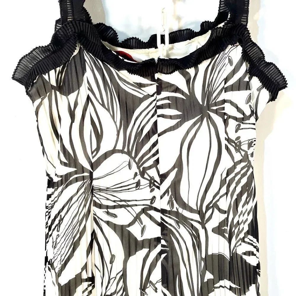 BLACK & WHITE DRESS - Picture 9 of 9